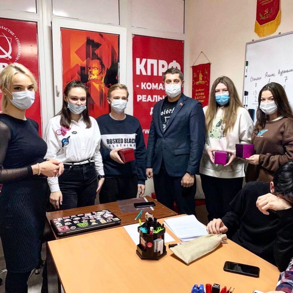 103-года Ленинскому Комсомолу! Викторина ЛКСМ-КПРФ в честь Праздника!